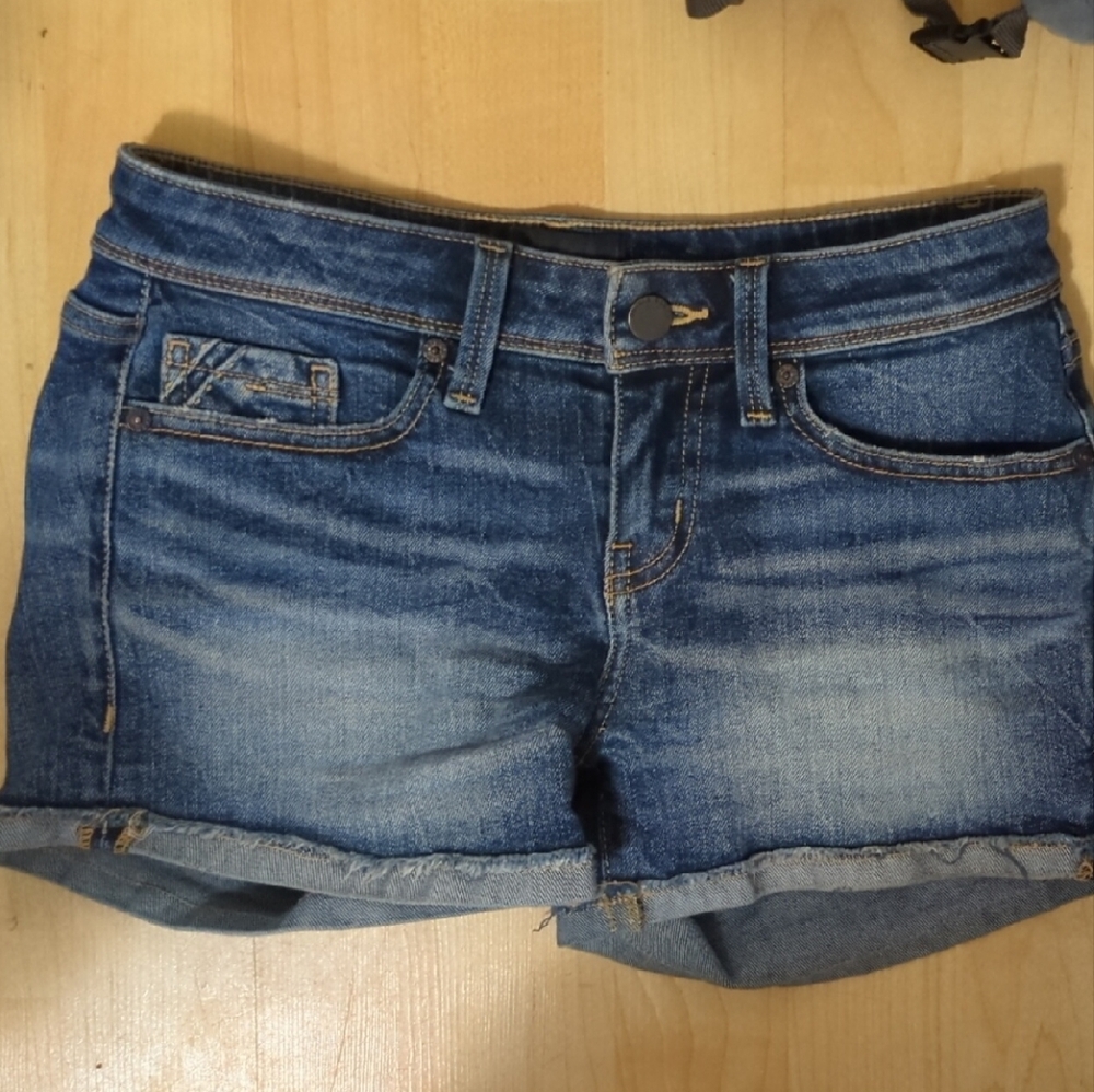 Buckle Blue Jean Shorts Classic Style